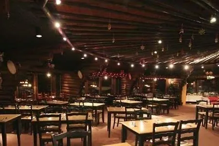 Davvi Arctic 3* Karesuvanto